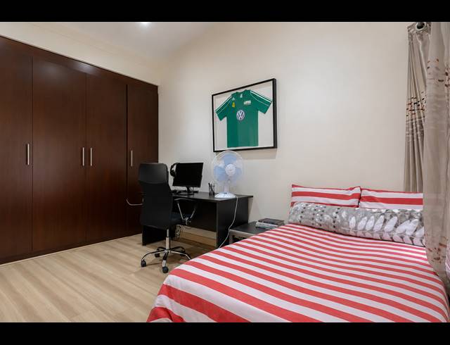 2 BEDROOM TOWNHOUSE FOR SALE IN BRYANSTON